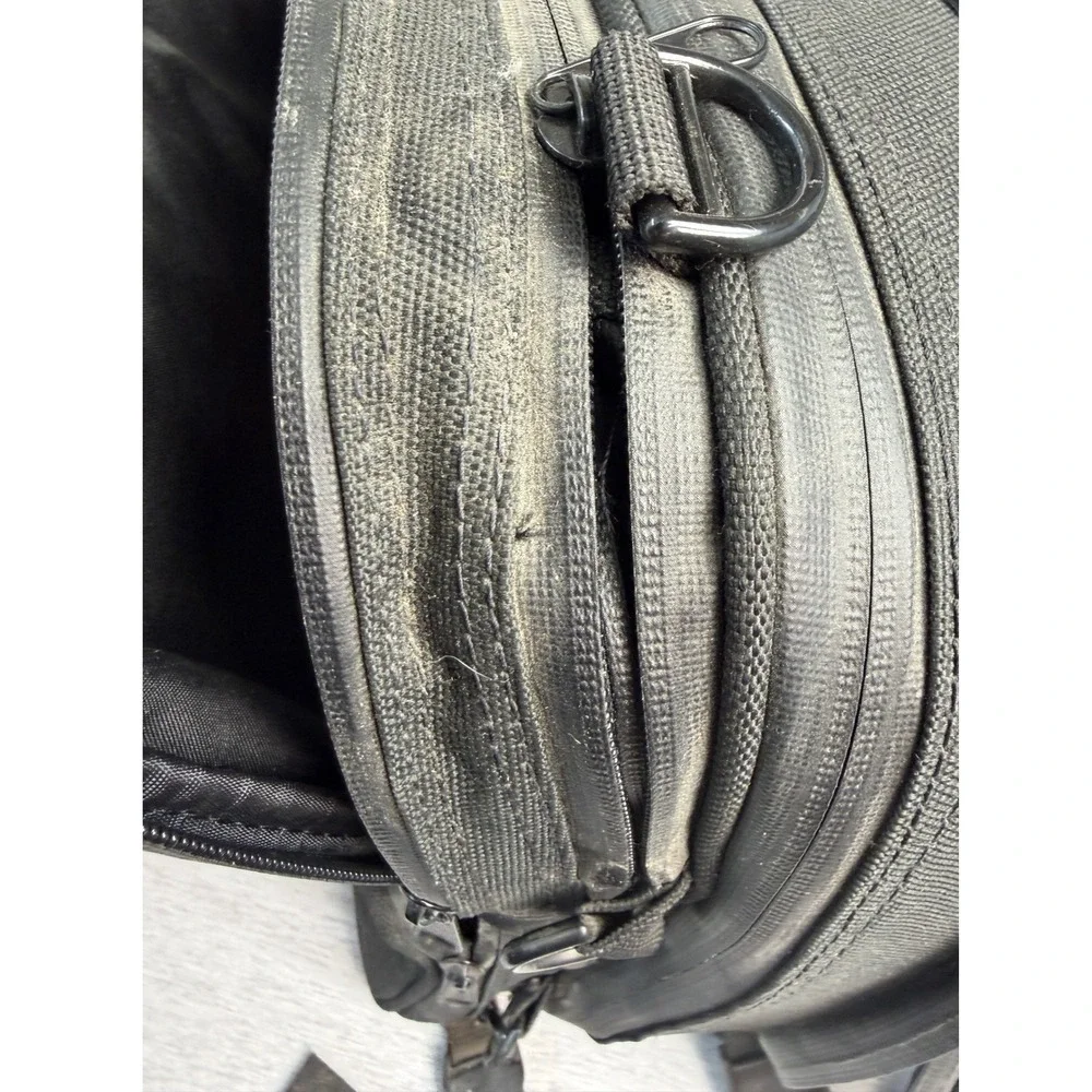 Kuryakyn Black Motorcycle Sissy Bar Luggage Bag Touring Tail Bag with Straps